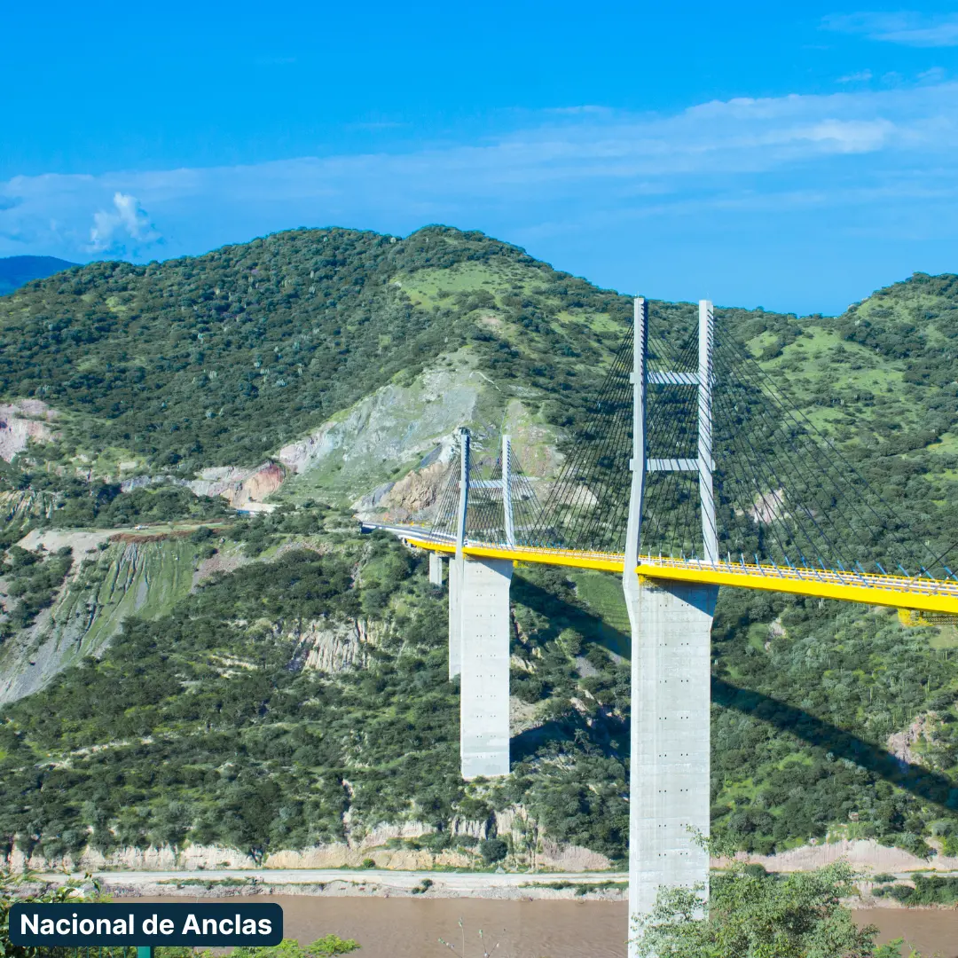 Imagen de anclajes especializados para soportar condiciones exigentes en puentes y viaductos.